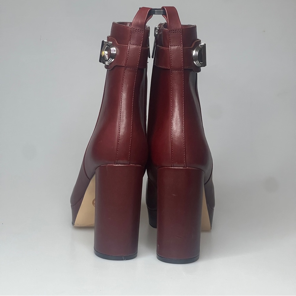 Make: Michael Kors boots; brand new, two sizes 7.5 - Picture 2 of 9